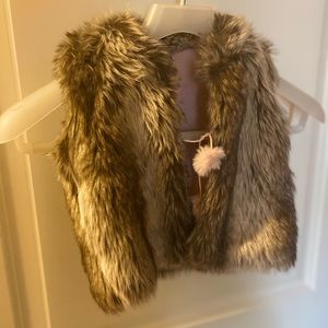 Faux fur vest💓